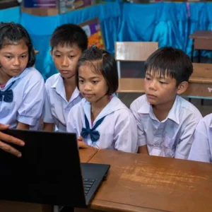 อินเตอร์เน็ตสำหรับชุมชน เชื่อมคน เชื่อมโลก (1016)