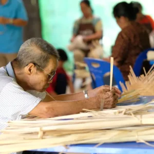 ตะกร้าเพาะอาชีพ รวมรายการของขวัญเพื่อต่อยอดอาชีพ (1086)